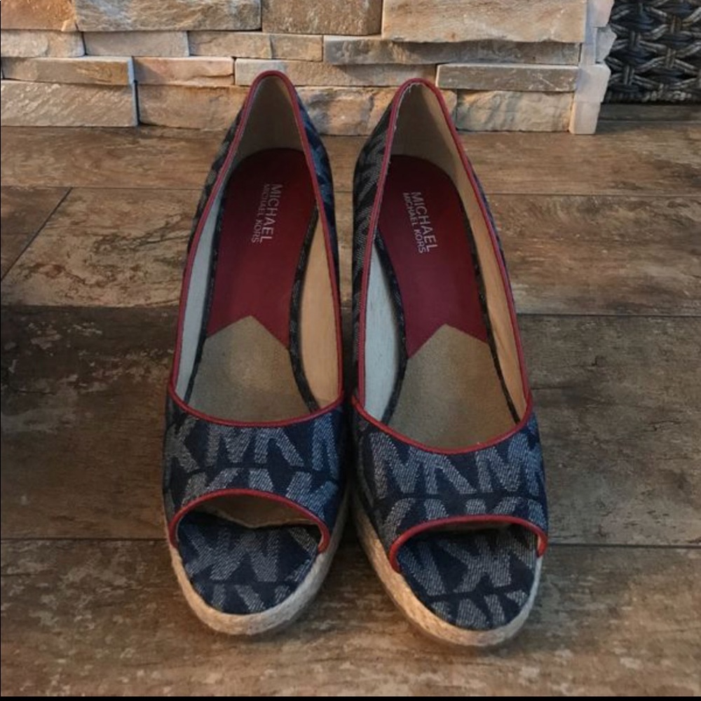 Brand new Michael Kors wedges